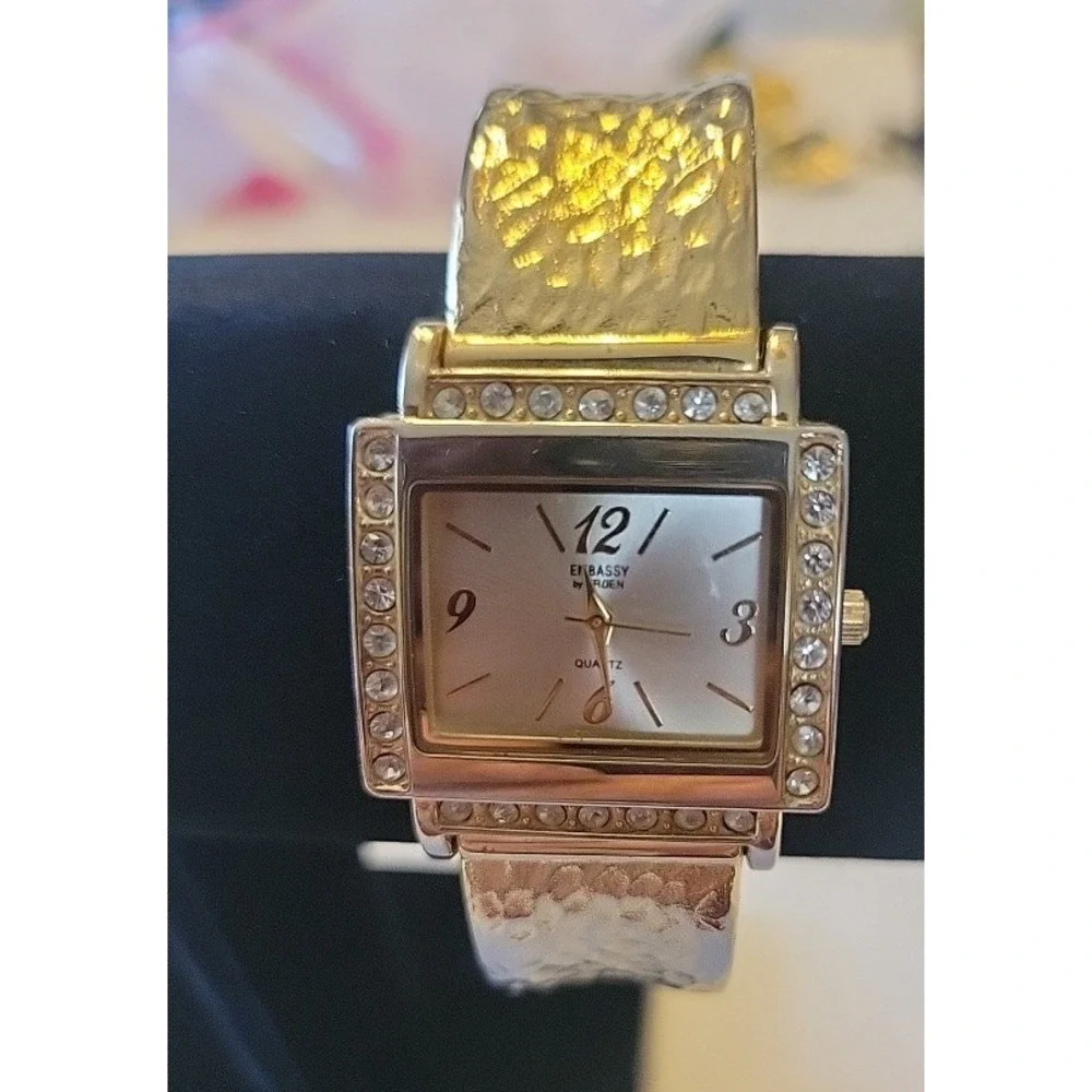 Vintage Watch Lot of 5 Gruen Embassy Studio Time Gold Silver tone * For Parts